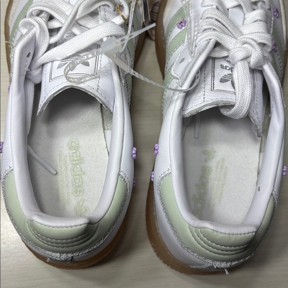 Adidas Sambae "Cloud White/Linen Green /Gum" (JS3954) Women’s Sneakers NWT Size6 - Picture 9 of 11